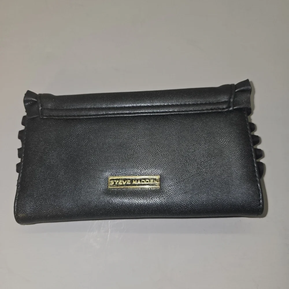 Steve Madden Tri-fold Wallet With Flower Design And Ruffled Trim Dark‎ Gray